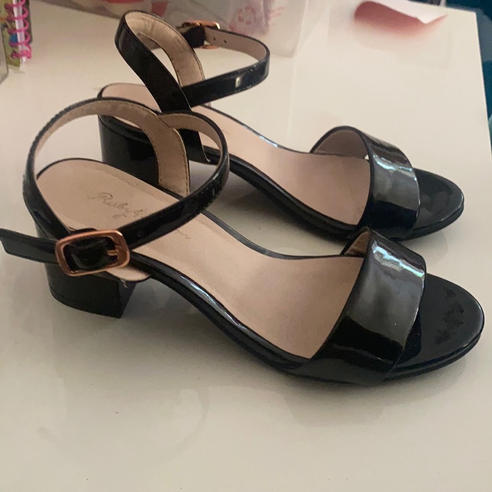 Ruby & Bloom patent leather mini heels